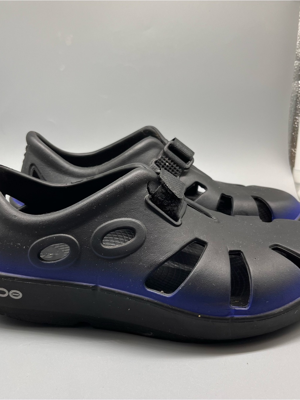 OOFOS OOcandoo Recovery Sandals Black Blue Unisex EU 40 M7/W9 Comfort Clogs